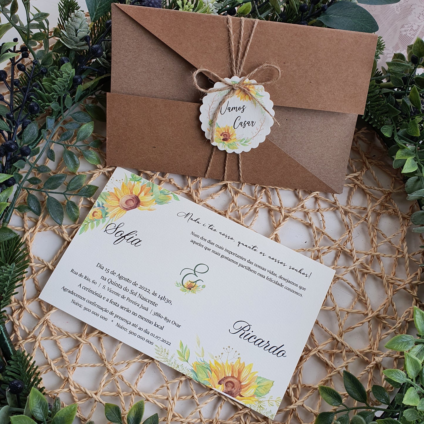 Rustic sunflowers invitation