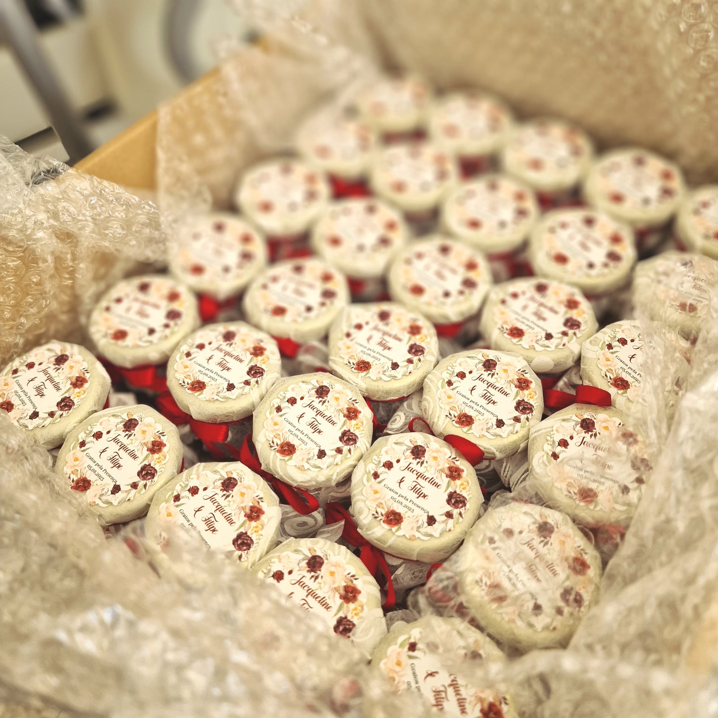 Potinhos com doce de morango