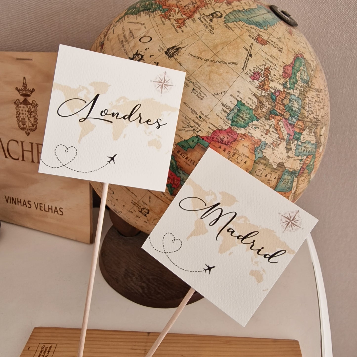Marqueur de table de voyage du monde