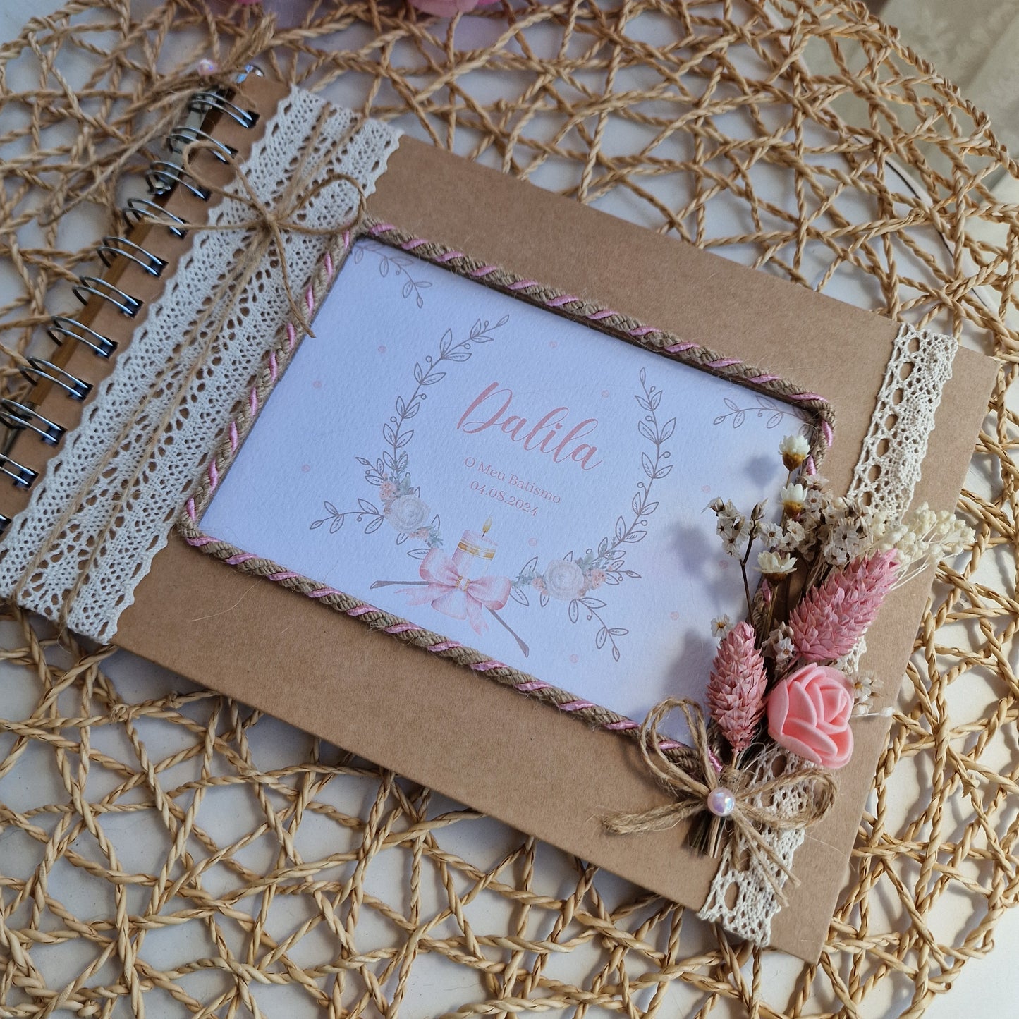 Livre de dédicace des fleurs de Dalila