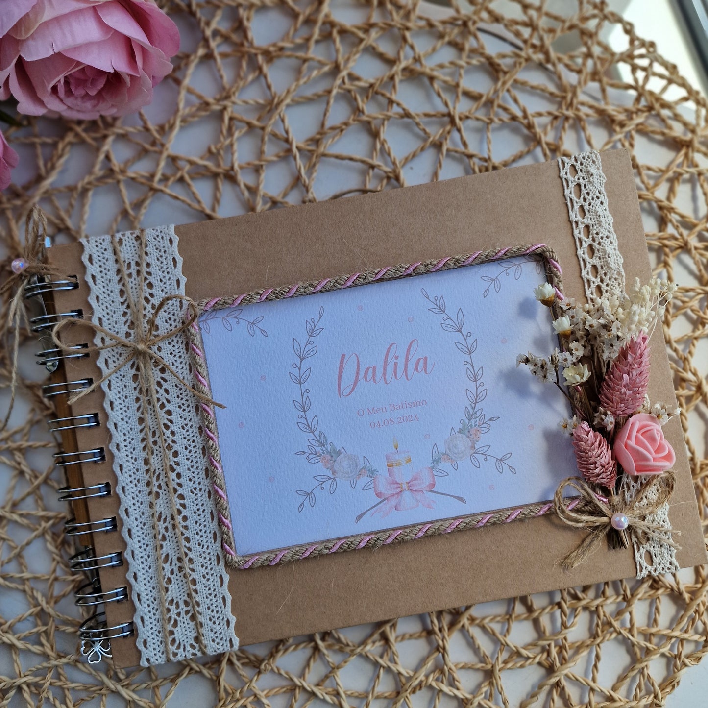 Livre de dédicace des fleurs de Dalila