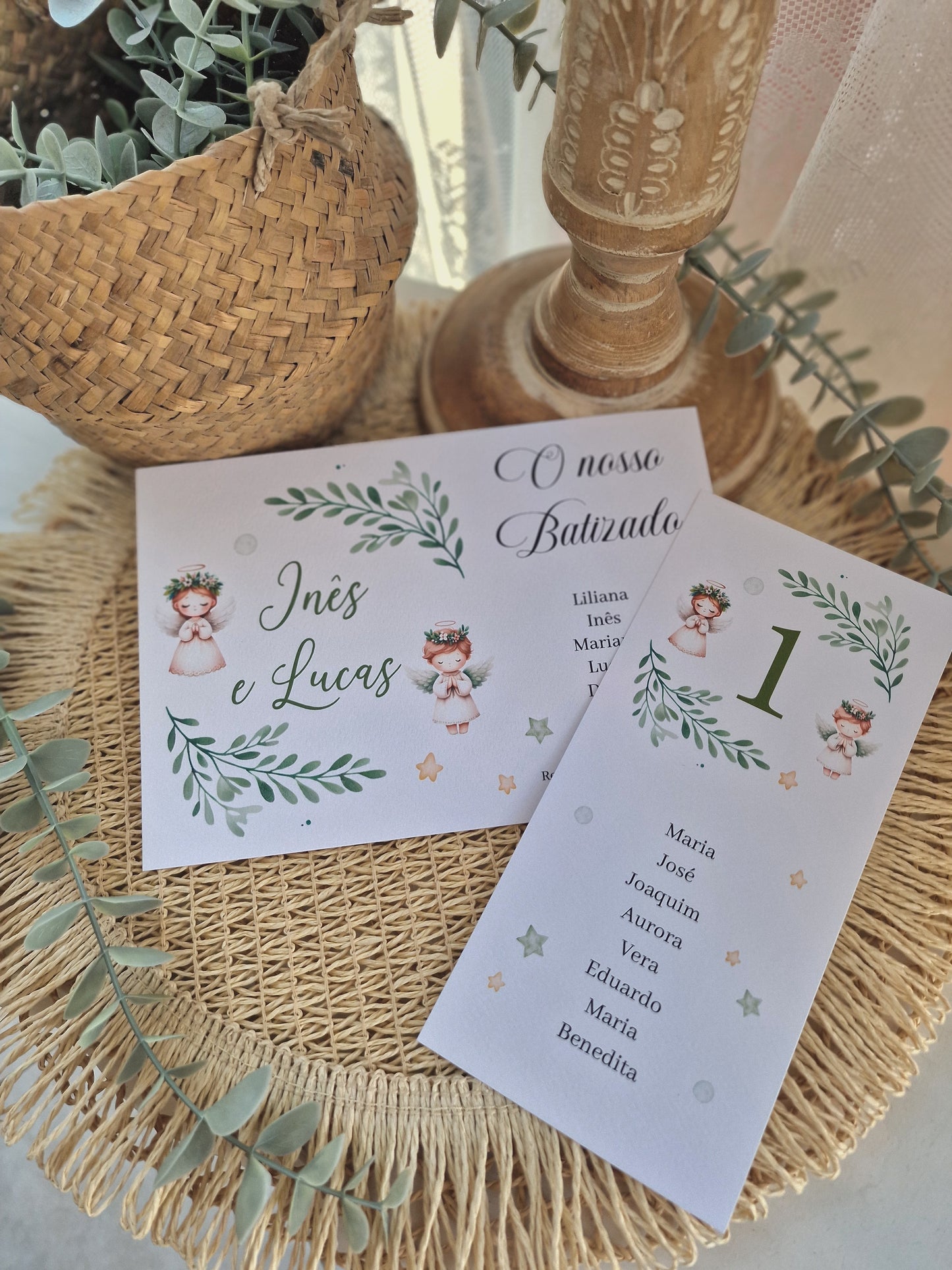Placas de convidados Anjinhos Inês e Lucas