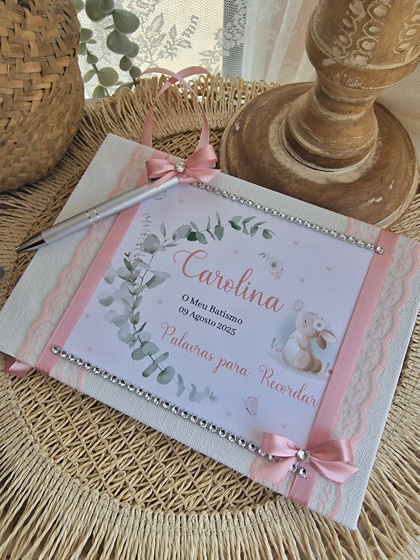 Livro de dedicatórias coelhinha da Carolina