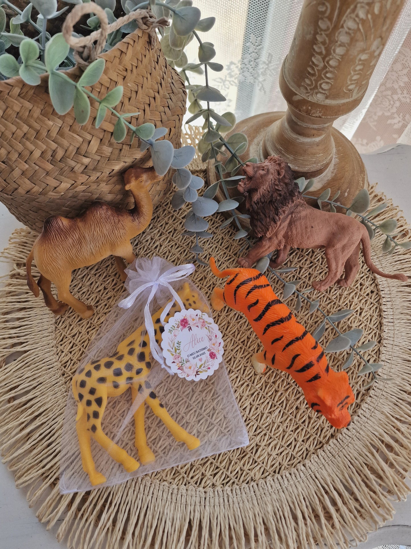 Brinquedos animais da selva