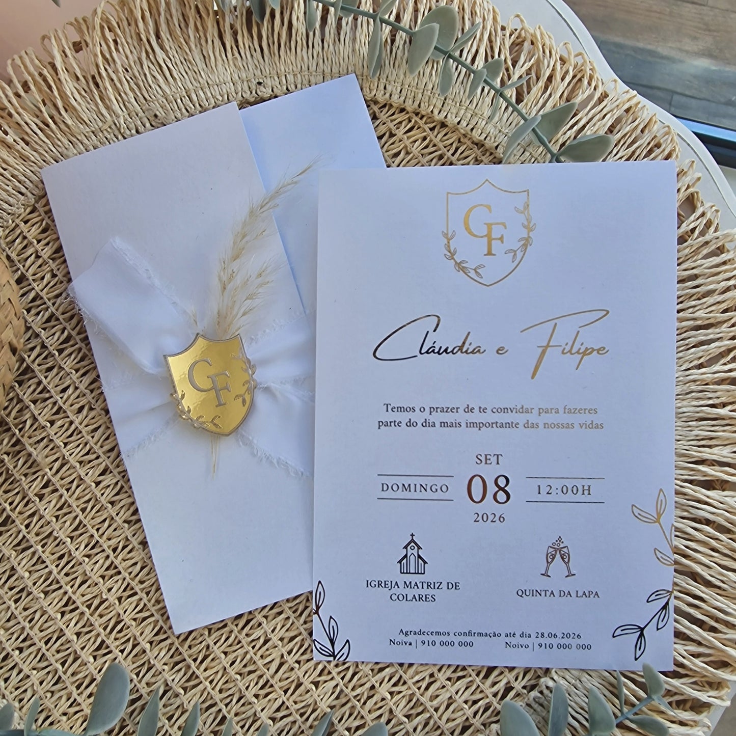 Convite luxo com monograma Cláudia & Filipe
