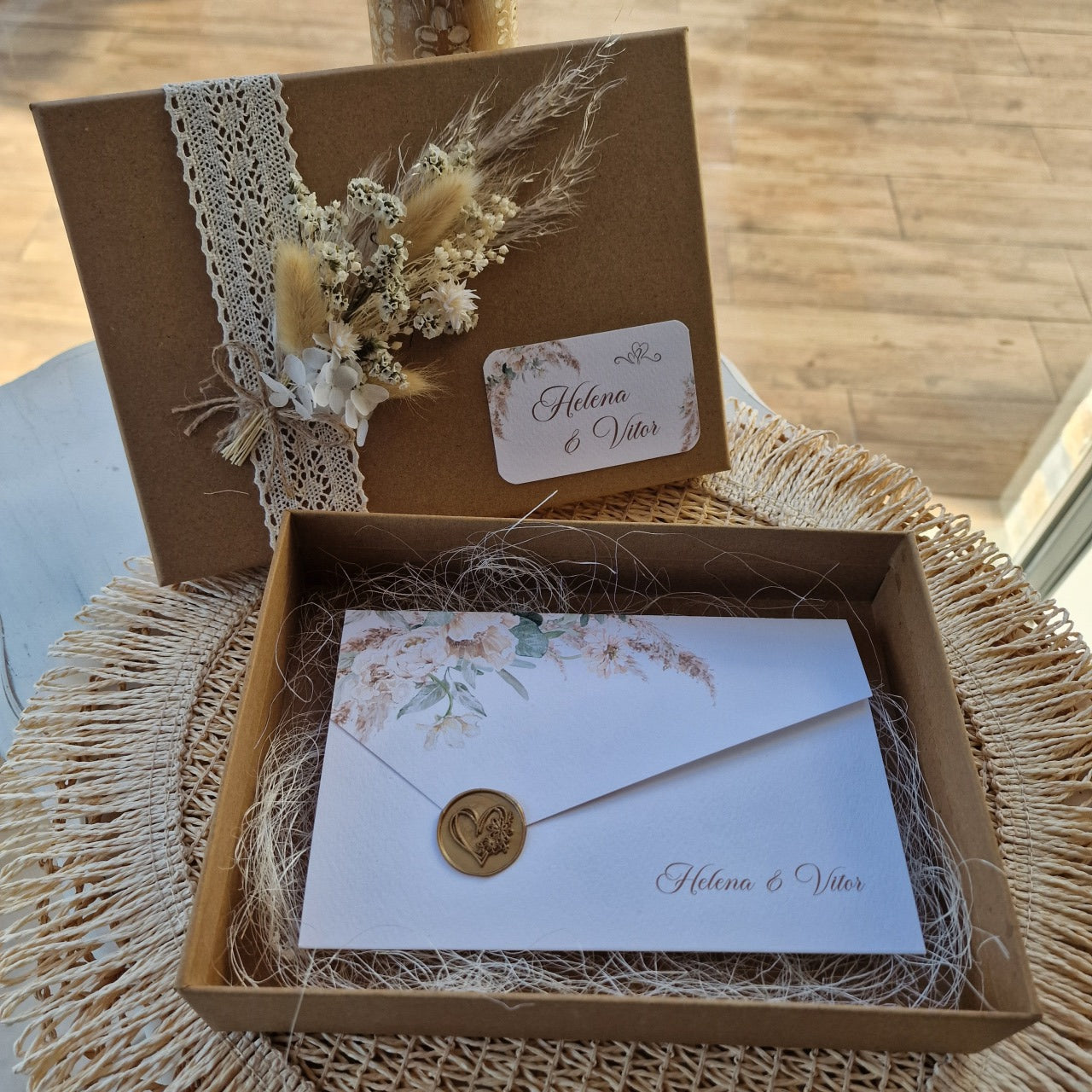 Caixa com dedicatória para padrinhos de casamento floral pampas rosado