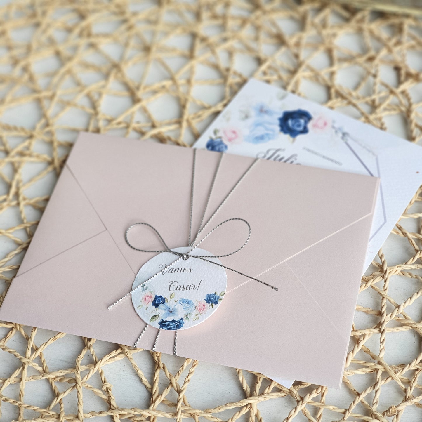 Convite envelope blush and blue