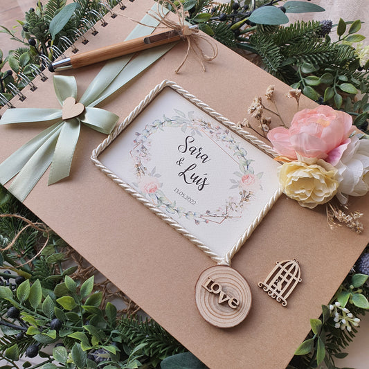 Livre d'honneur romantique