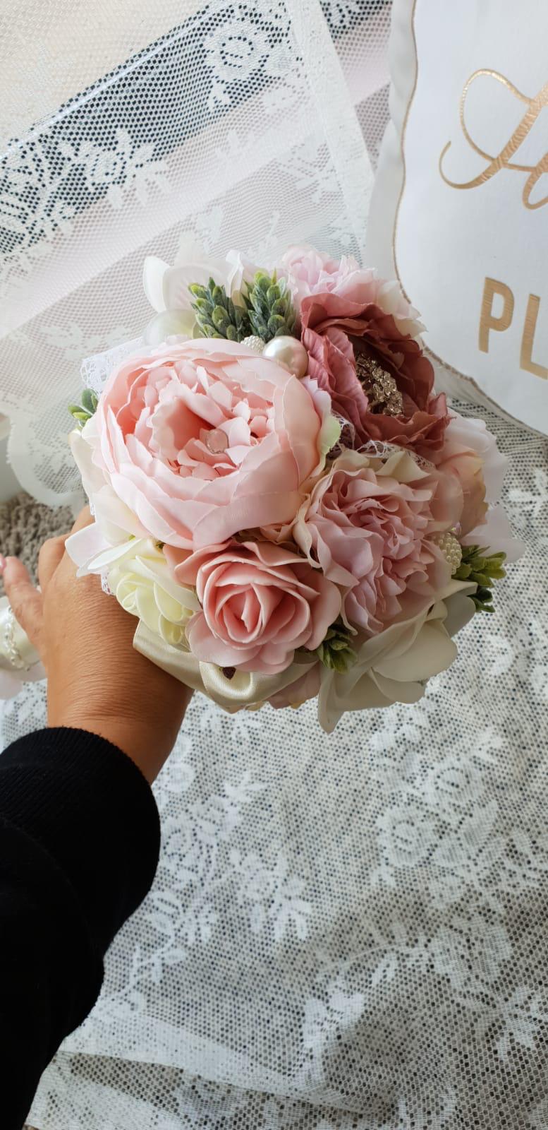 Bouquet de demoiselle d'honneur vintage