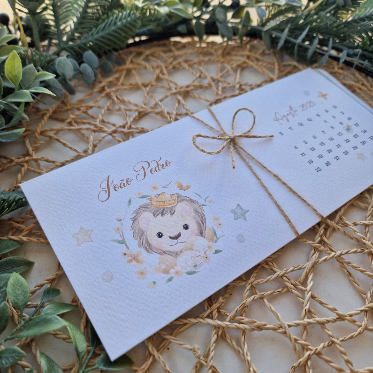 Convite de batizado Leão do João Pedro, tons verde menta