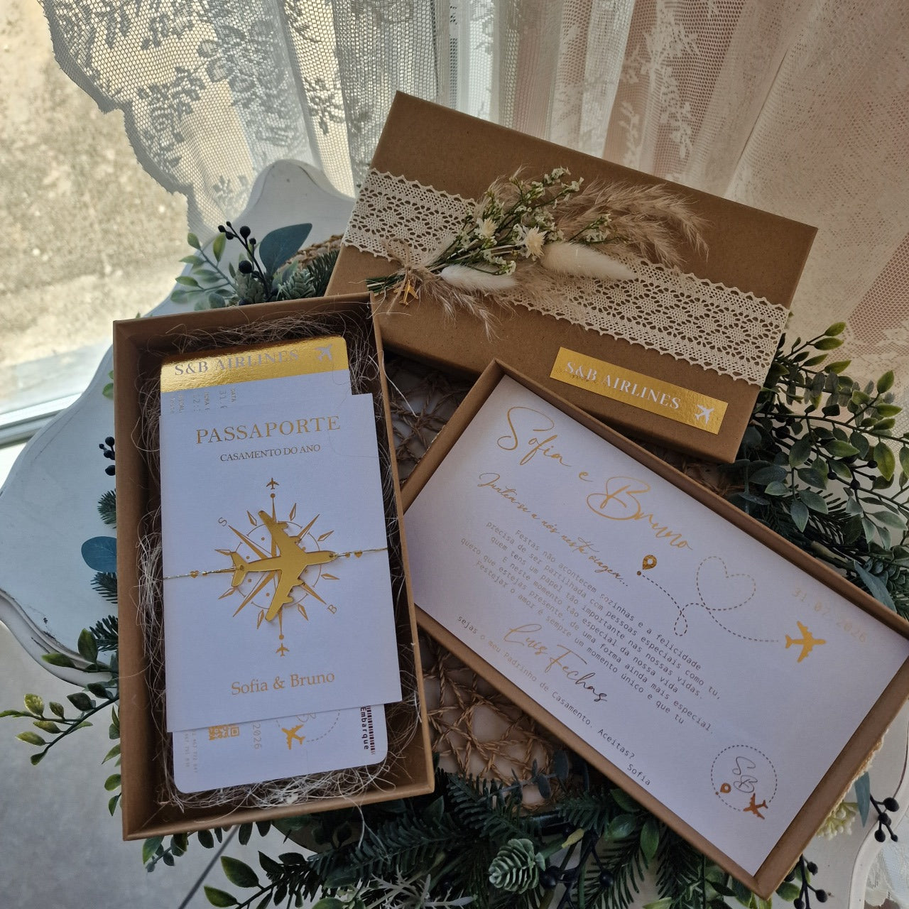 Caixa dedicatória padrinhos viagens gold