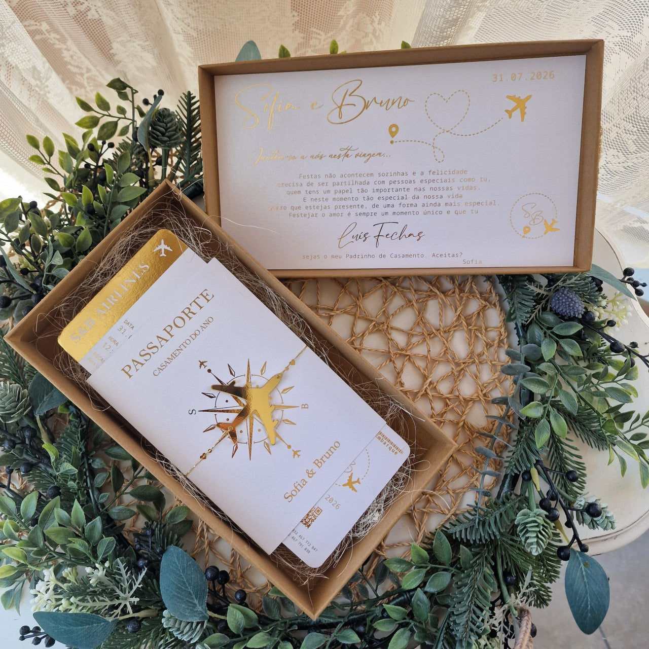 Caixa dedicatória padrinhos viagens gold