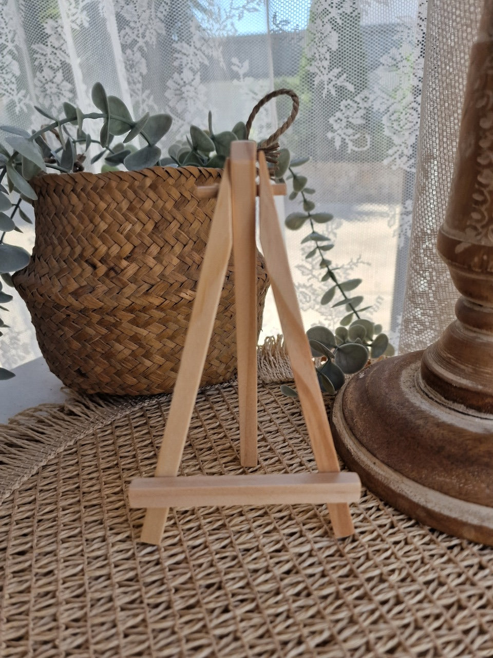 Cavalete em madeira para narcador de mesa