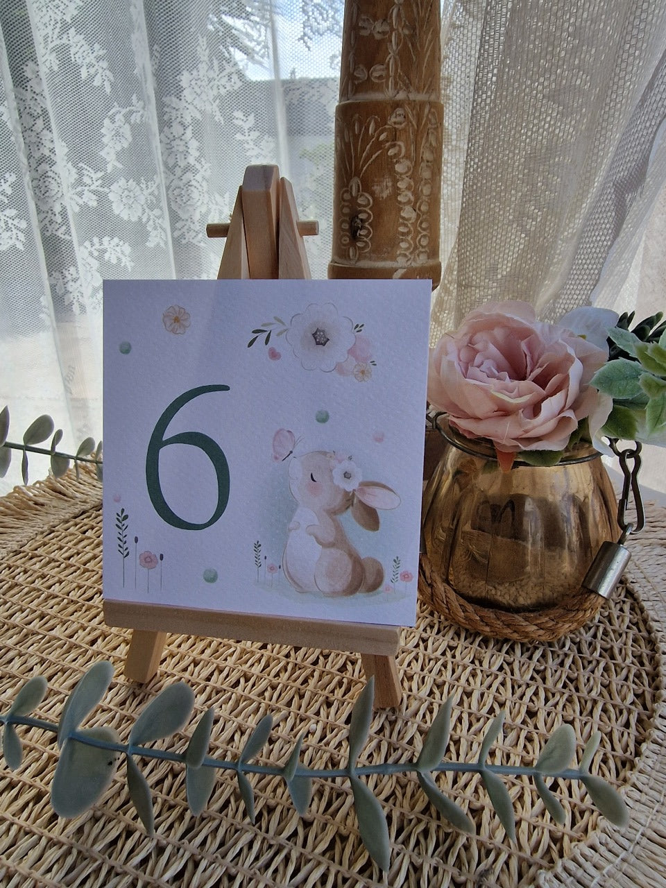 Marcador de mesa coelhinha