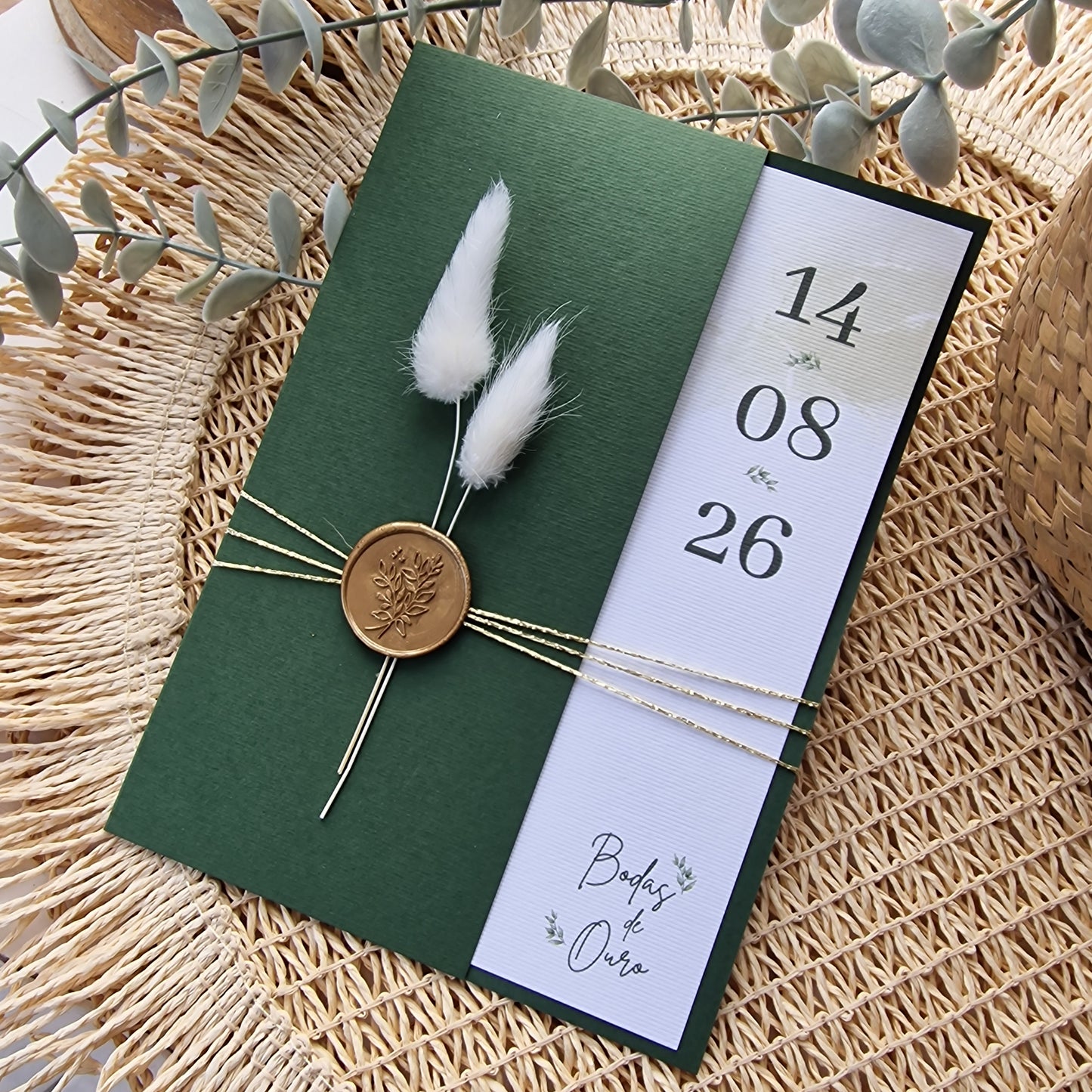 Convite de casamento bodas de ouro folhagem verdes