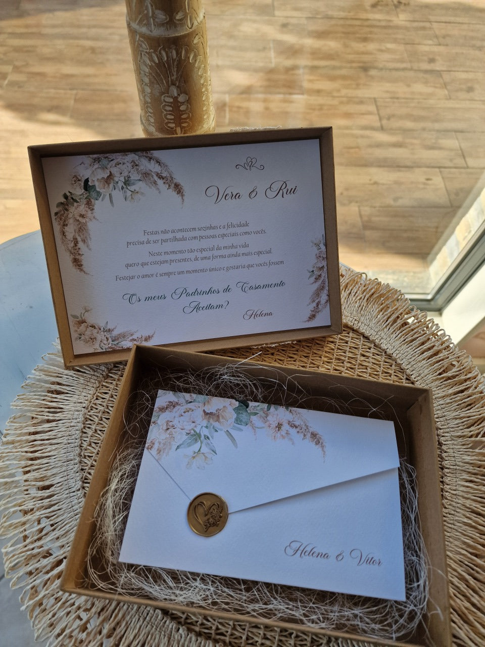 Caixa com dedicatória para padrinhos de casamento floral pampas rosado