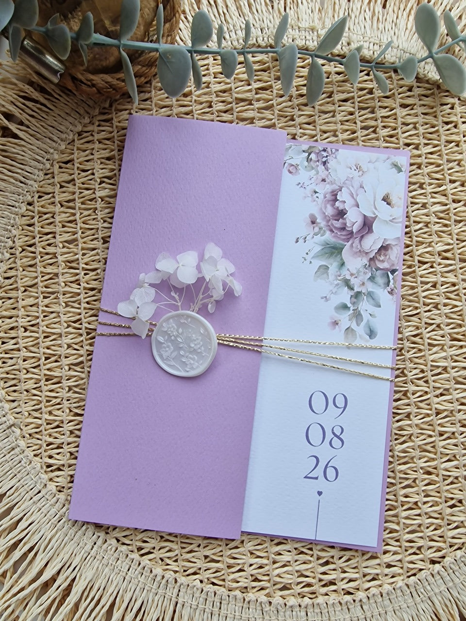 Convite de casamento personalizado com floral lavanda