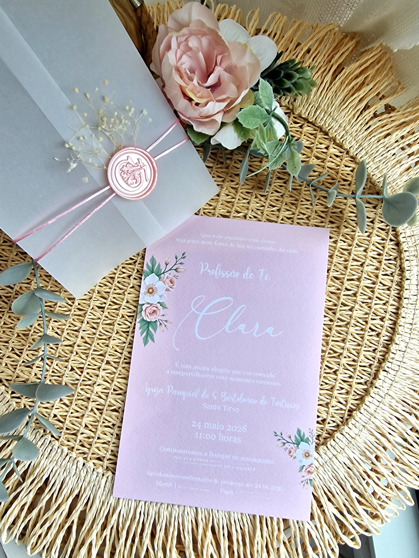Convite de profissão de fé rose com transparência