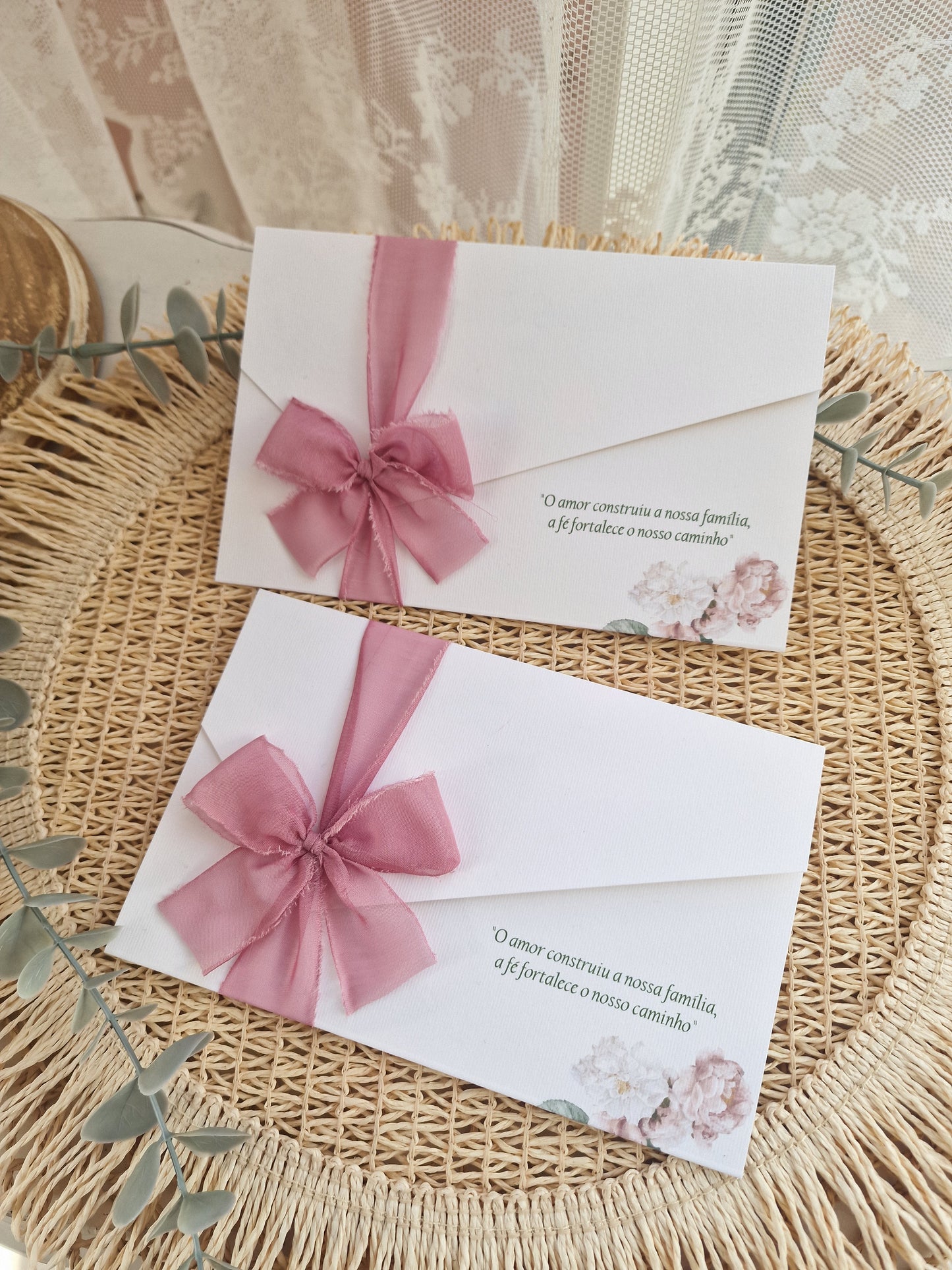 Convite estilo envelope Laço rosa S&R+E