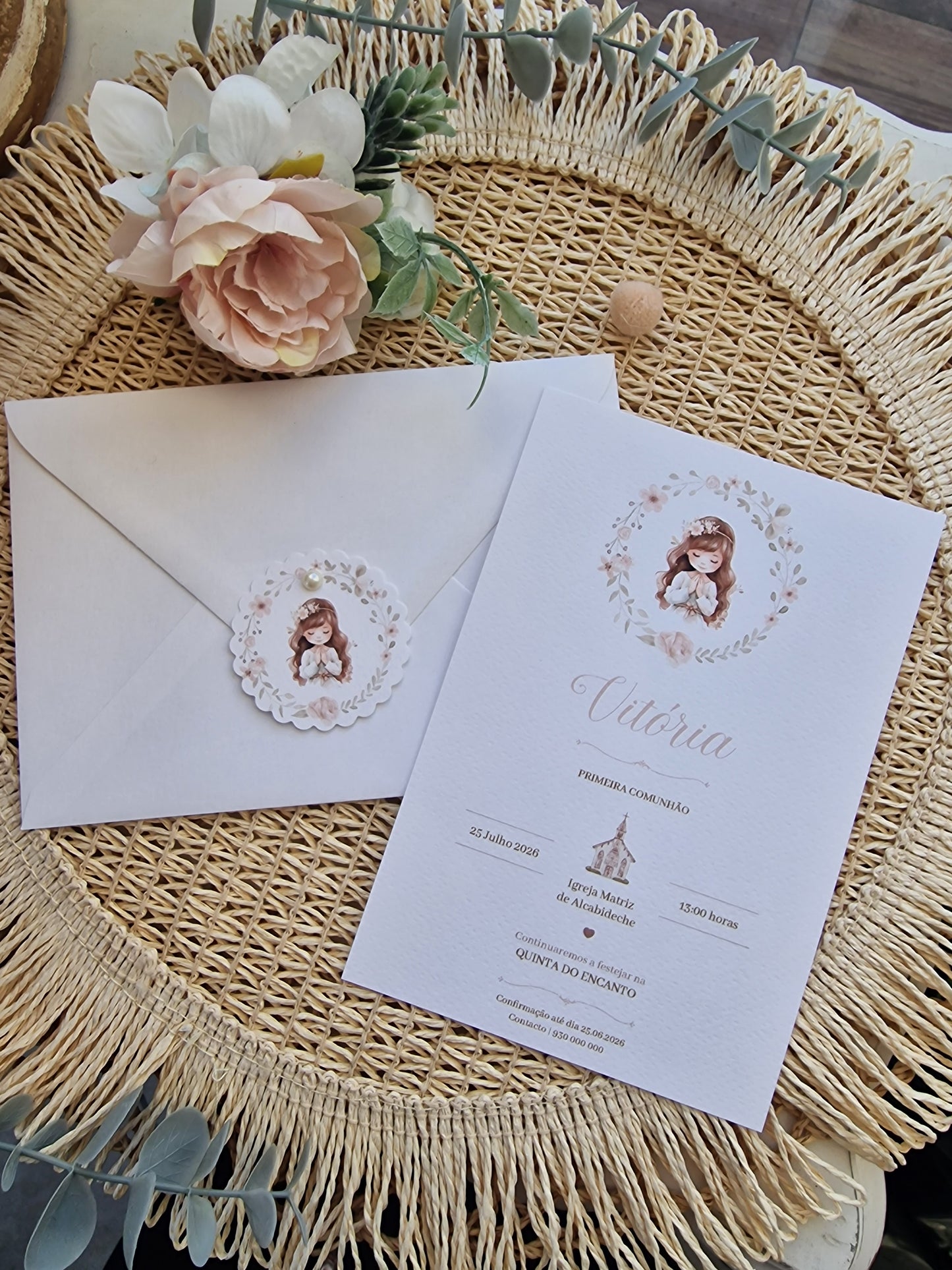 Convite de 1ª Comunhão envelope branco Vitória