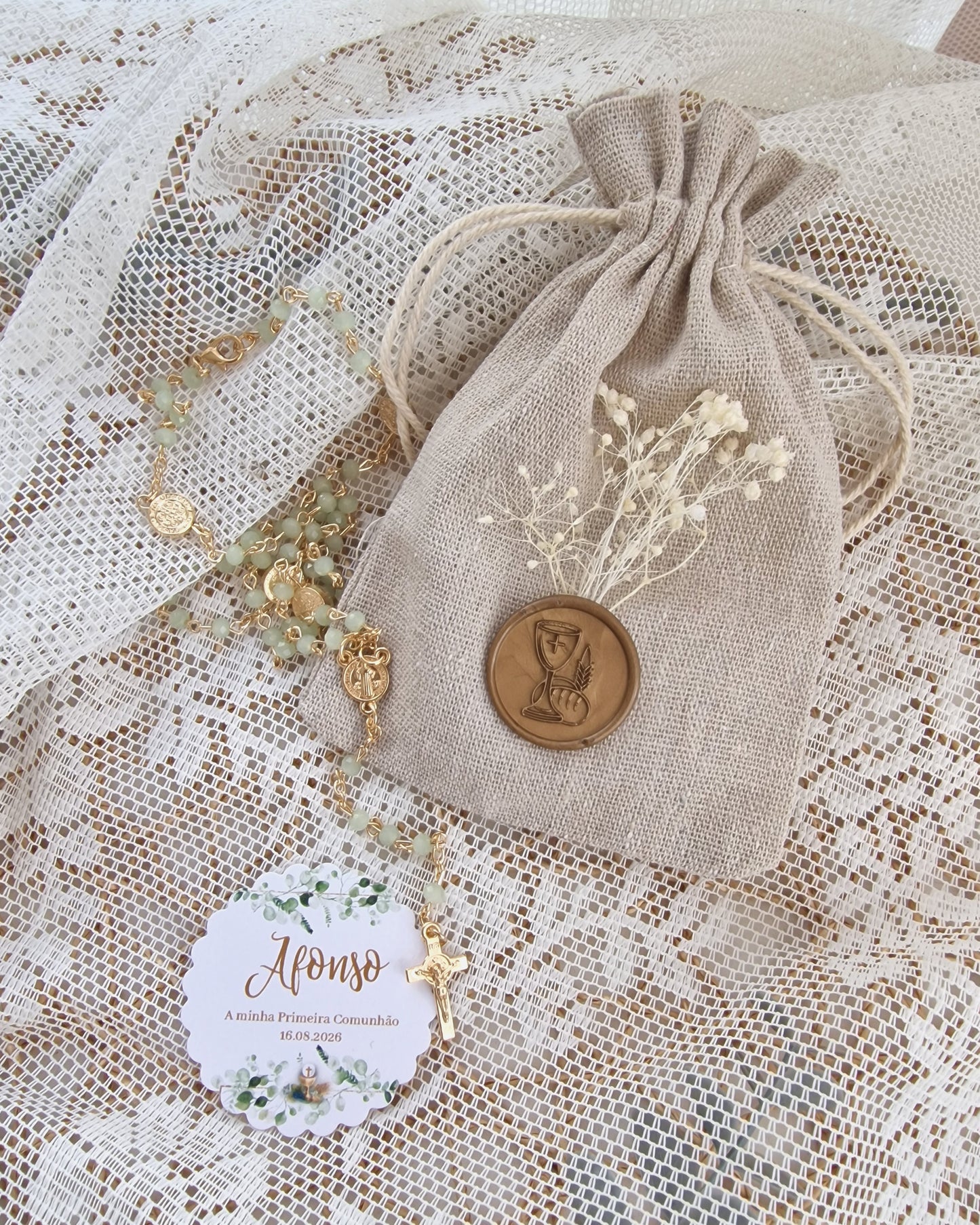 Lembrança Primeira Comunhão com Terço | Fio em Bolsa de Linho Personalizada