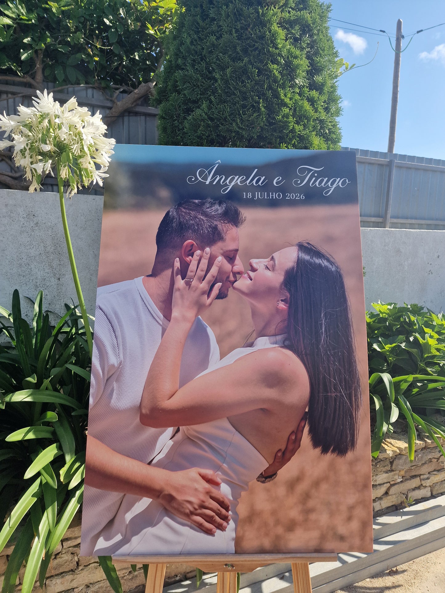 Beige travel welcome sign